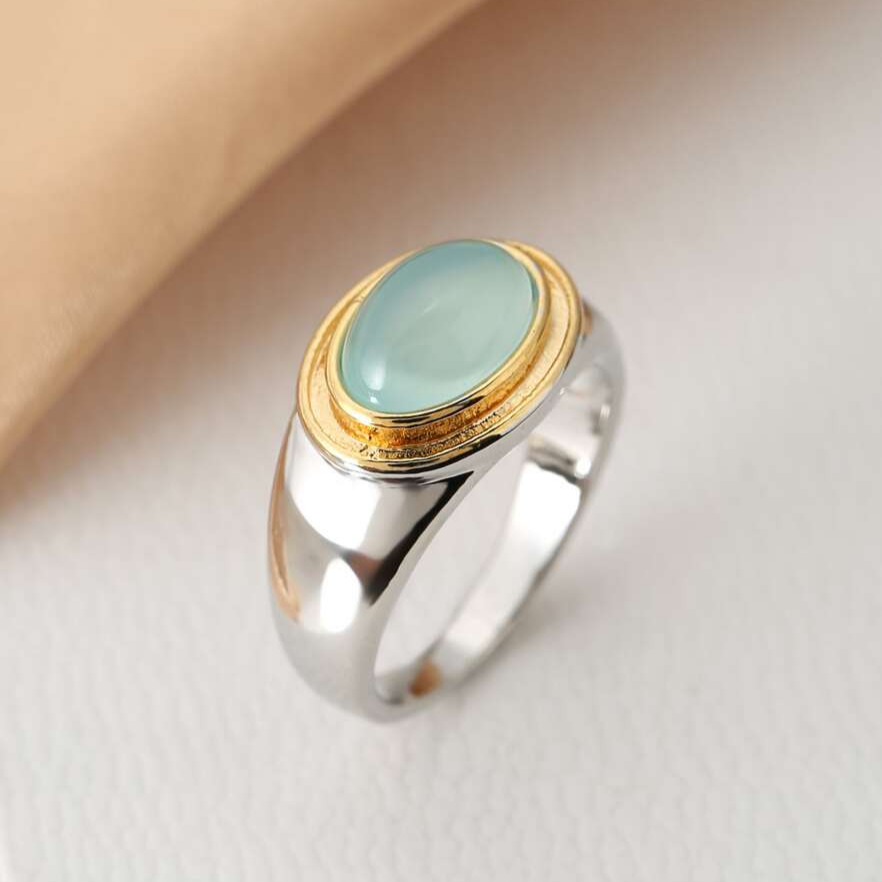 Gabi - Green Vintage Moonstone Ring