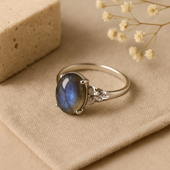 "Amara" Ring in Labradorite