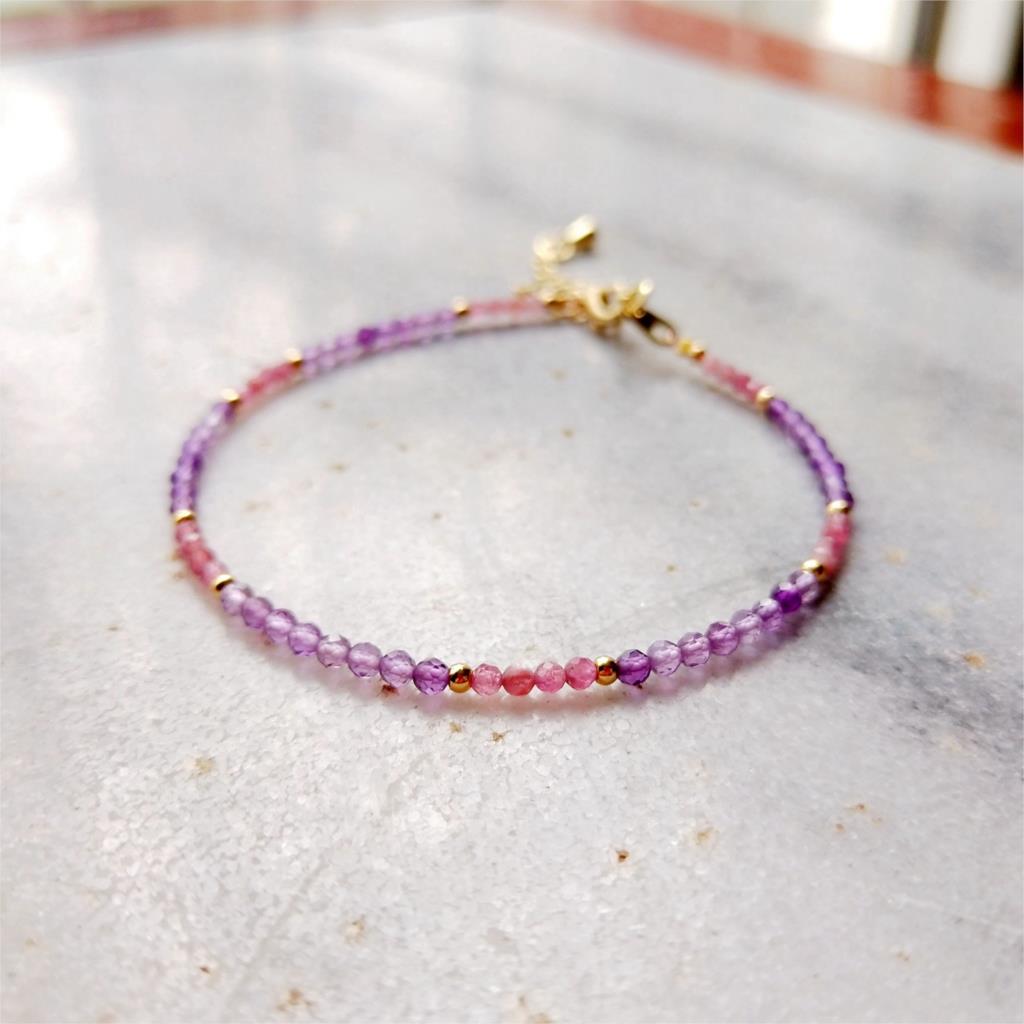 Fine Bracelet "Subtle Glow" in Rose Tourmaline & Natural Stones