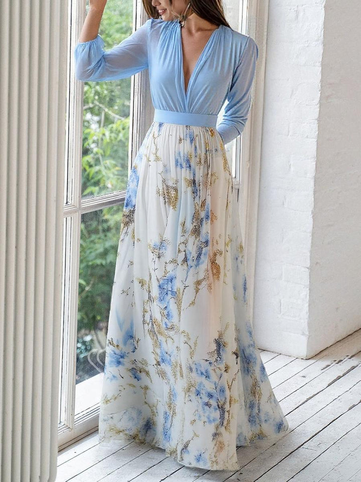 Beautiful Maxi Dress with Floral Pattern and V-Neck