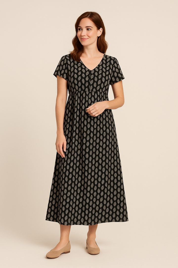 SOHO | Women's Maxi Dress with V-Neck and Empire Waist, Airy & Light