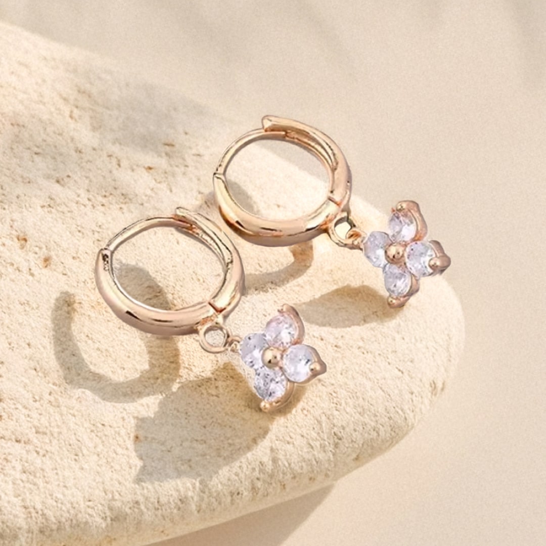 "Light Clover" Earrings in Silver or Gold-Plated