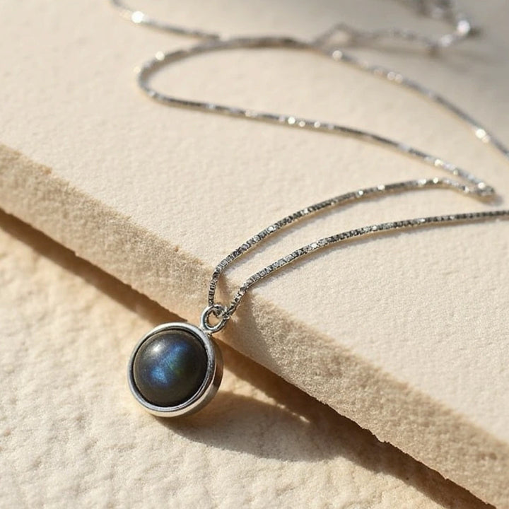 "Fine Pearl" Labradorite Pendant