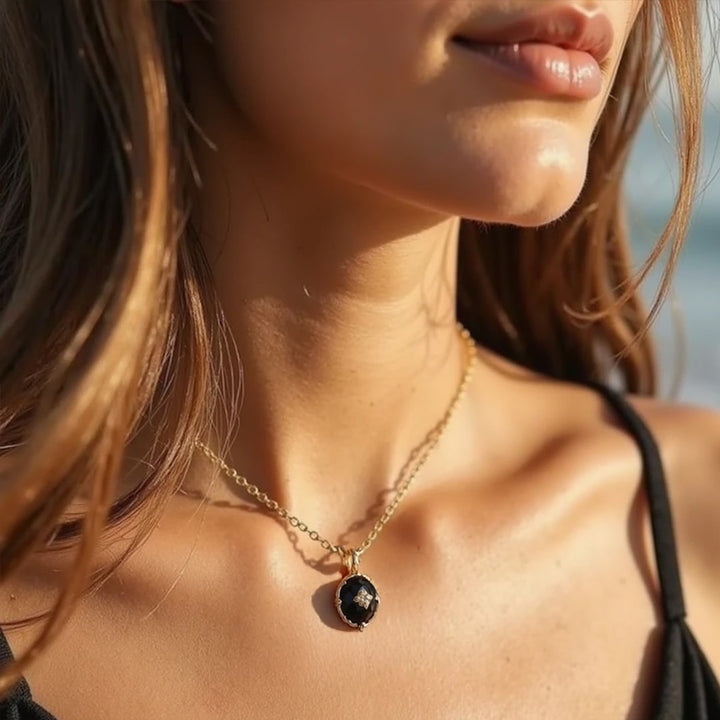 "Night Mystery" Pendant in Black Agate