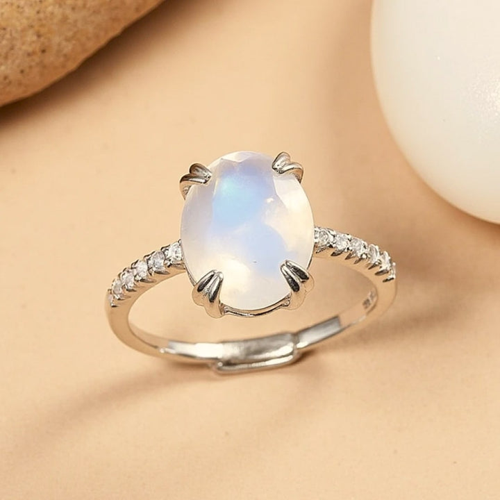 Adjustable "Kirana" Ring in Moonstone