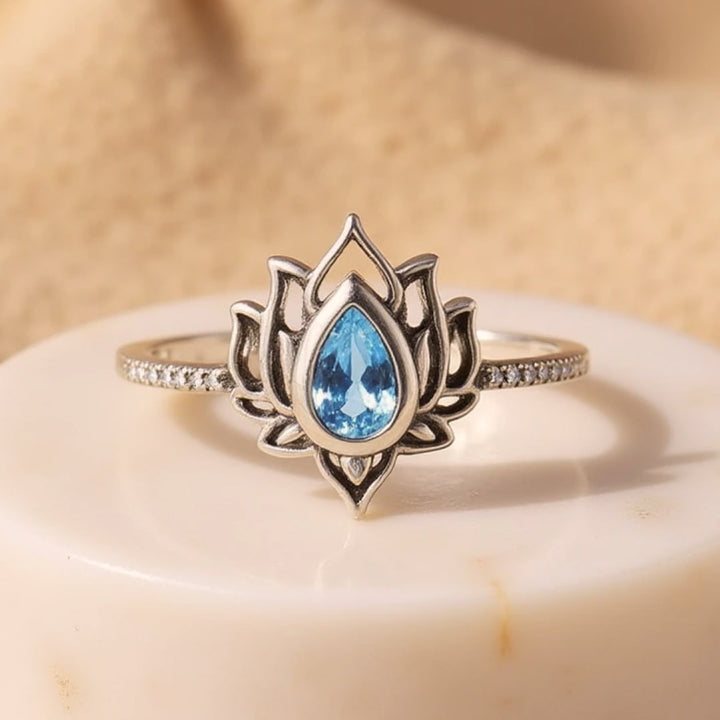 Adjustable Ring "Lotus Awakening" - in Silver