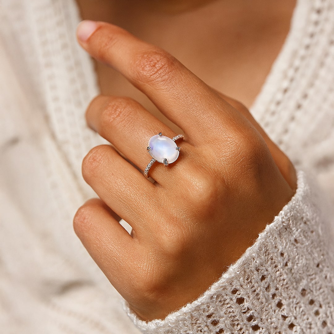 Adjustable "Kirana" Ring in Moonstone