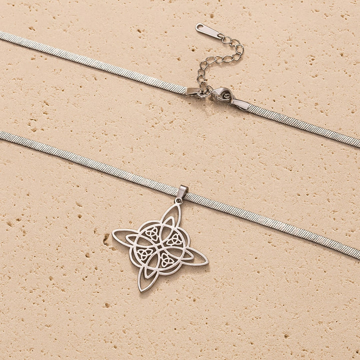 "Eternal Protection" Pendant - Witch's Knot, Flat Chain
