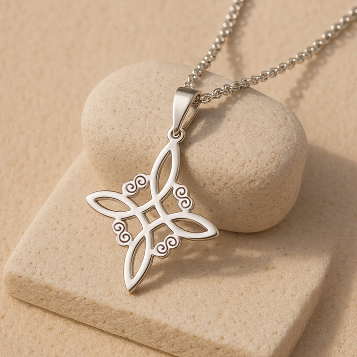 "Mystical Shield" Necklace - Witch's Knot