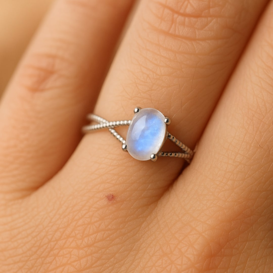 Adjustable Ring "Clarity of the Soul" in Moonstone