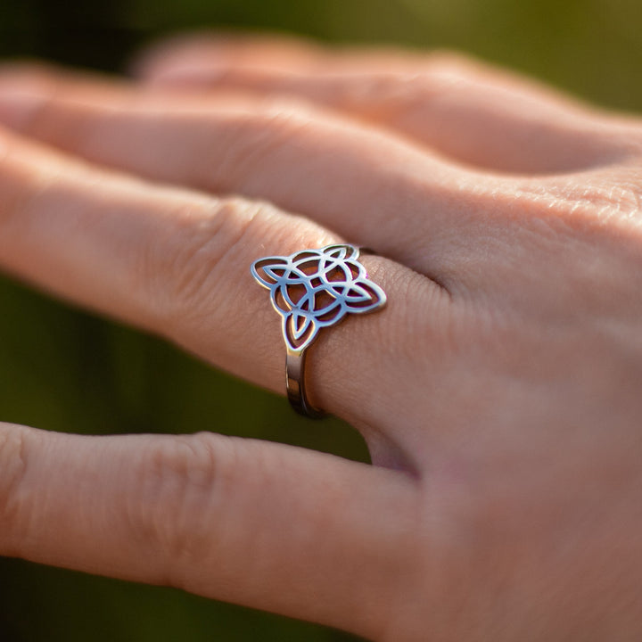 Adjustable Ring "Eternal Protection" - Witch's Knot