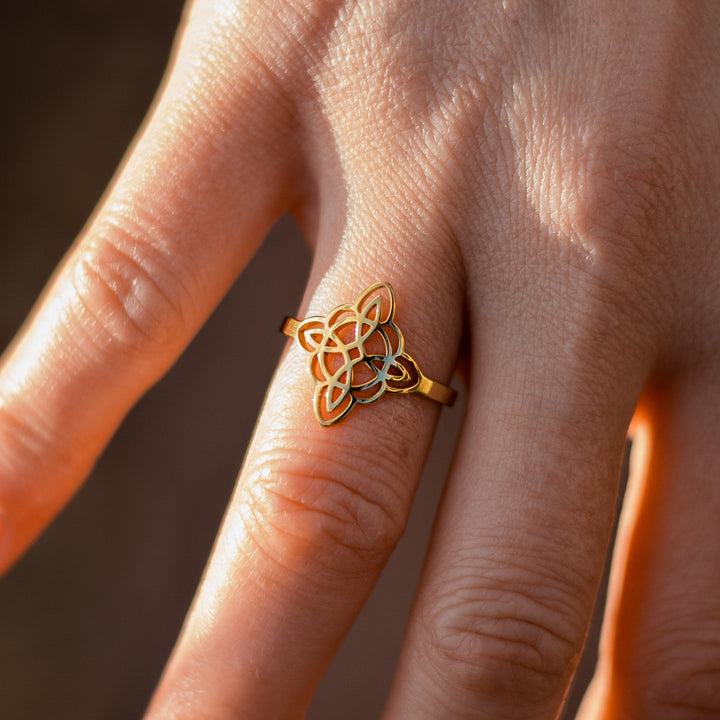 Adjustable Ring "Eternal Protection" - Witch's Knot