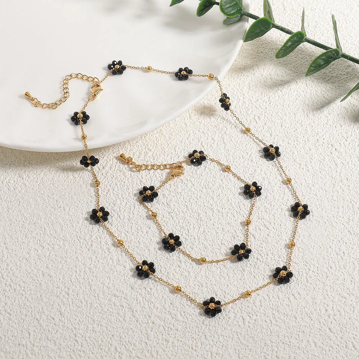 "Protection Flowers" Necklace in Black Spinel