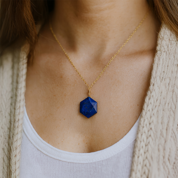 "Guardian Star" Pendant in Lapis Lazuli or Labradorite