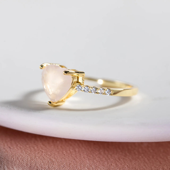 Heart Ring "Infinite Tenderness" in Rose Quartz