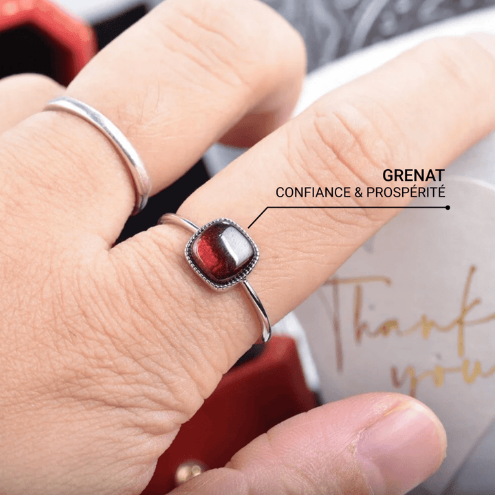 Adjustable "Square Passion" Ring in Garnet