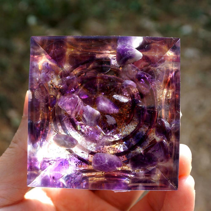 Orgonite "Letting Go" in Amethyst & Smoky Quartz