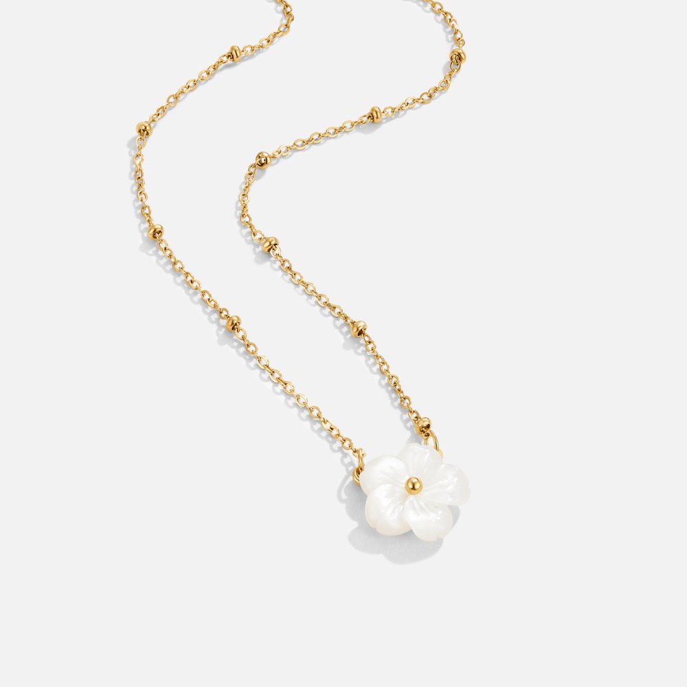 Beautiful Flower Necklace